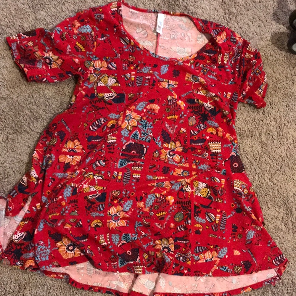 LuLaRoe Perfect Tee